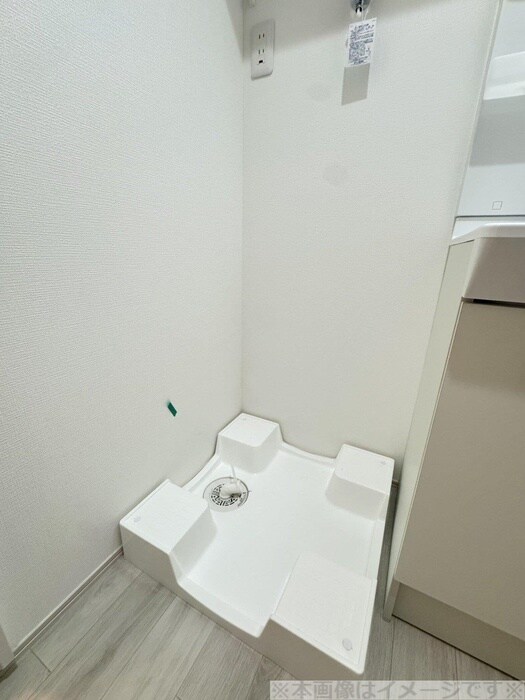 物件内観写真11　(洗濯機置場)