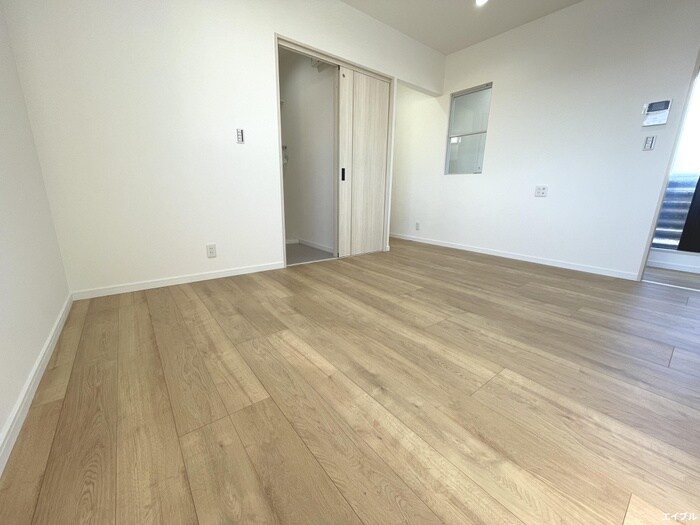 物件内観写真9　(居室)