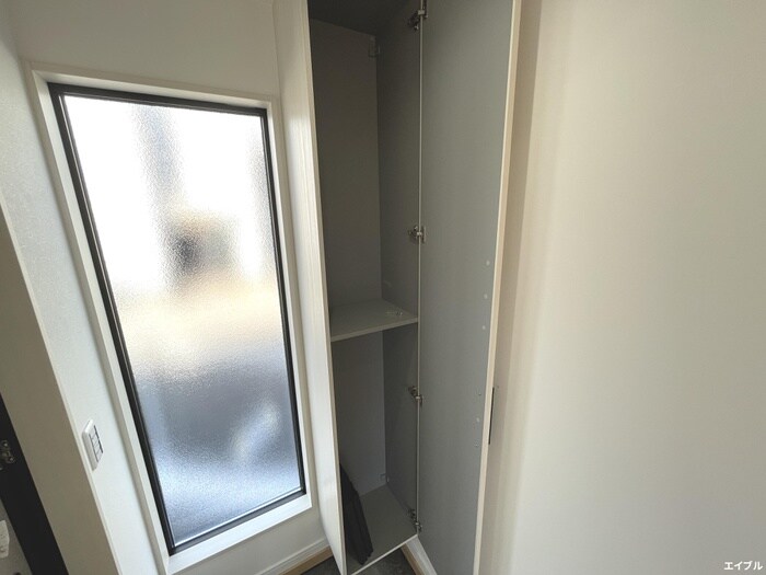 物件内観写真13　(靴箱)