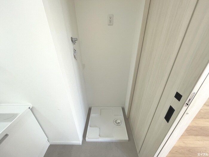 物件内観写真17　(洗濯機置場)