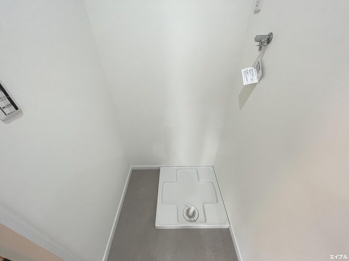 物件内観写真17　(洗濯機置場)