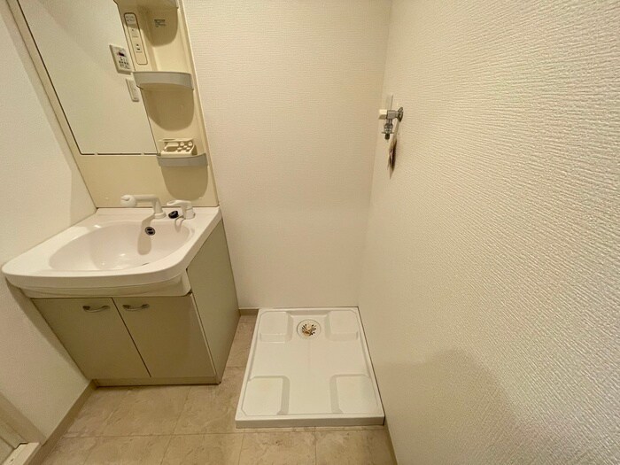 物件内観写真13　(洗濯機置場)