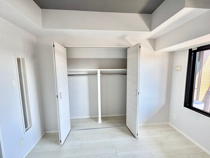 物件内観写真13　(収納)