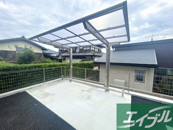 物件外観写真5　(駐輪場)