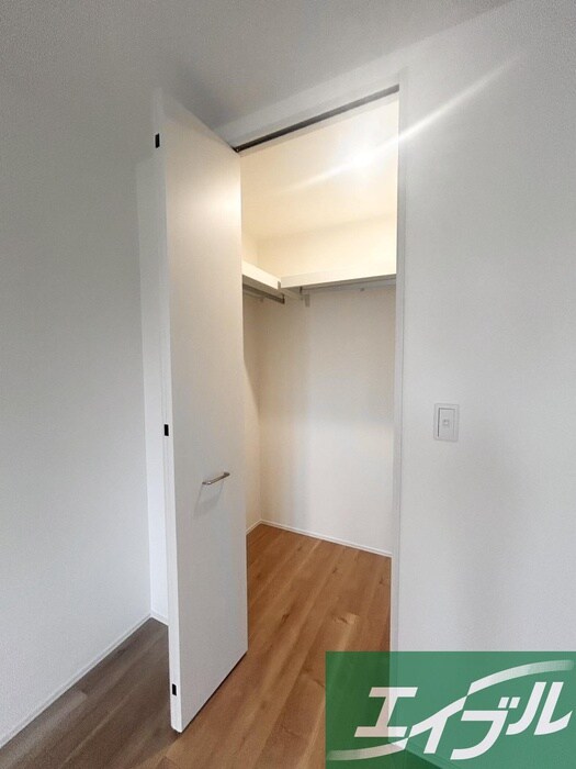 物件内観写真15　(収納)