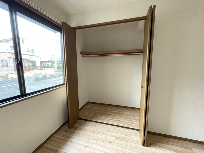 物件内観写真6　(収納)