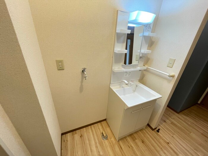 物件内観写真9　(洗面)