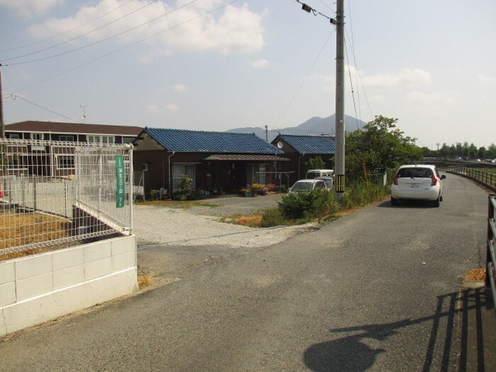 物件外観写真6　(周辺環境)