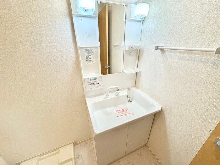 物件内観写真13　(洗面)