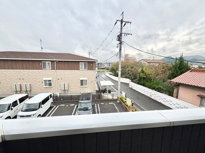 物件内観写真16　(室内からの展望)