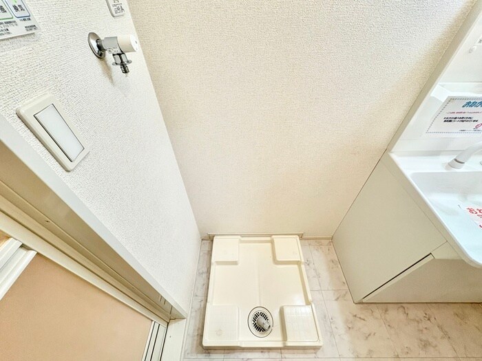 物件内観写真19　(洗濯機置場)