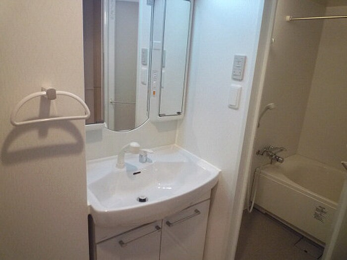 物件内観写真12　(洗面)