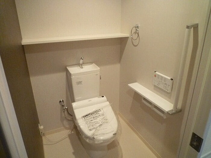 物件内観写真14　(トイレ)