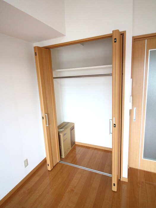 物件内観写真10　(収納)