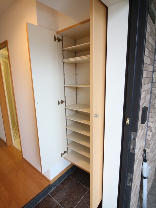 物件内観写真21　(靴箱)