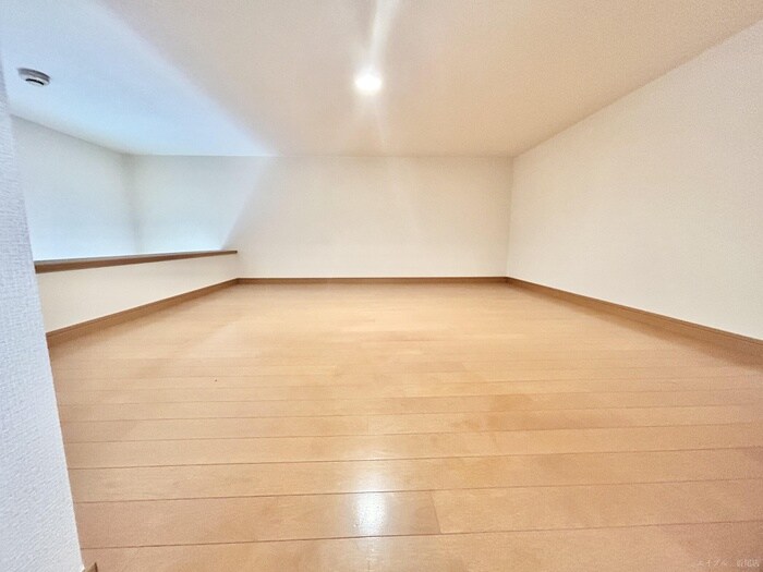 物件内観写真9　(ロフト)