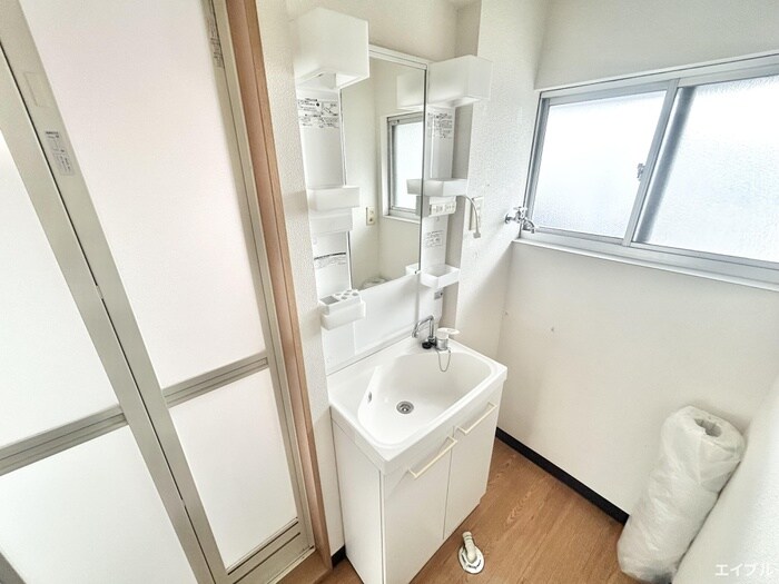 物件内観写真10　(洗面)
