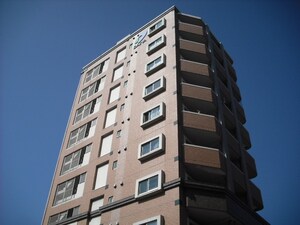 ﾀﾞｲﾅｺ-ﾄｴｽﾀﾃﾞｨｵﾐｭ-ｽﾞ(302)外観写真