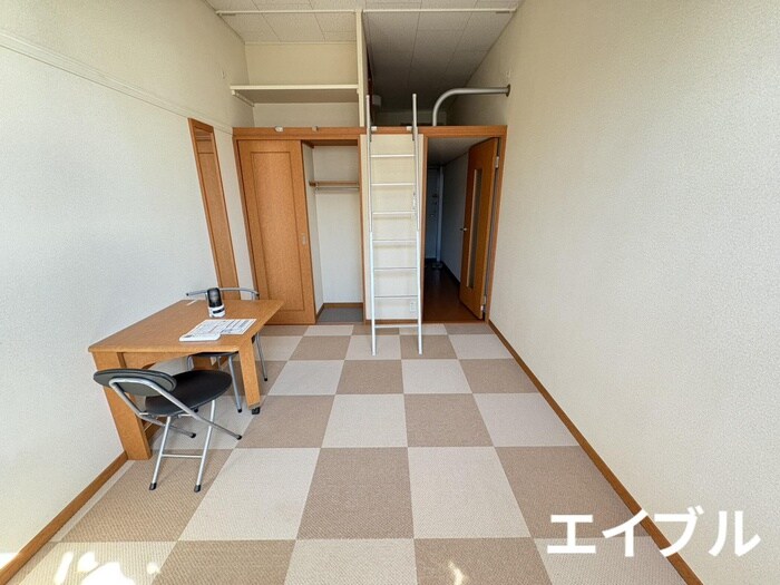 物件内観写真7　(居室)