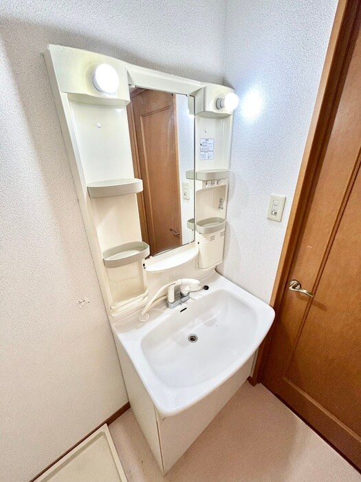 物件内観写真11　(洗面)