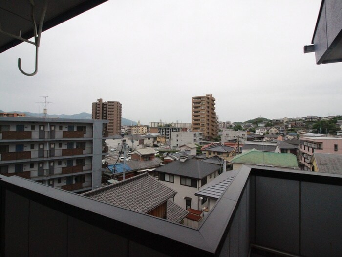 物件内観写真14　(室内からの展望)