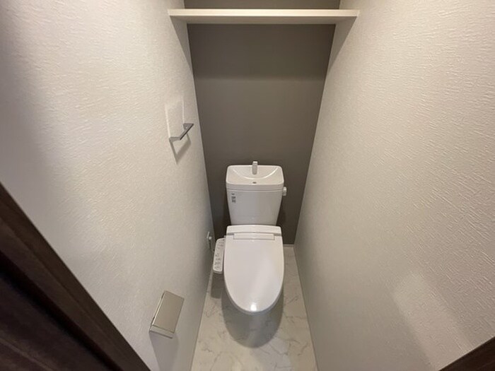物件内観写真5　(トイレ)