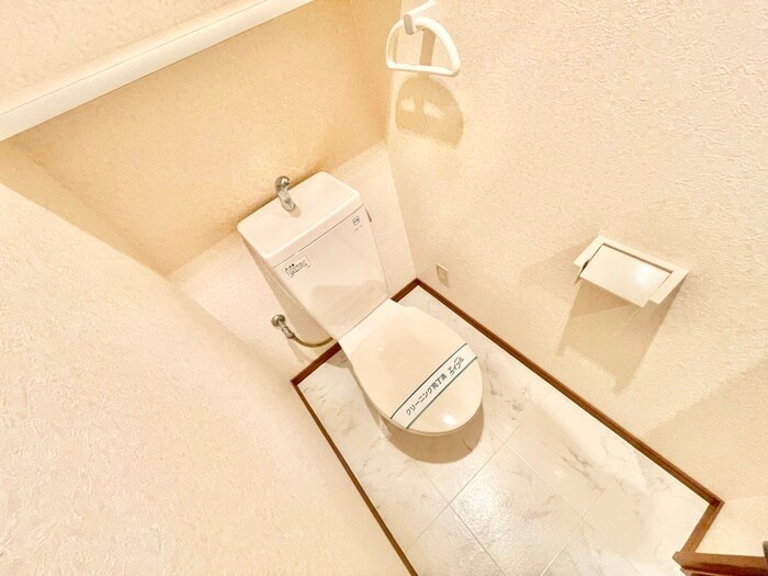 物件内観写真9　(トイレ)