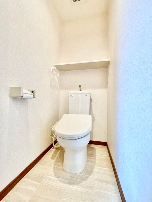 物件内観写真9　(トイレ)