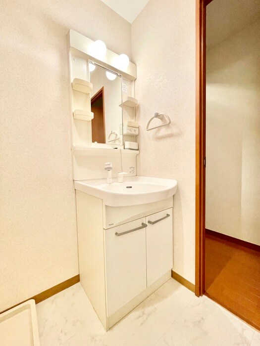 物件内観写真10　(洗面)