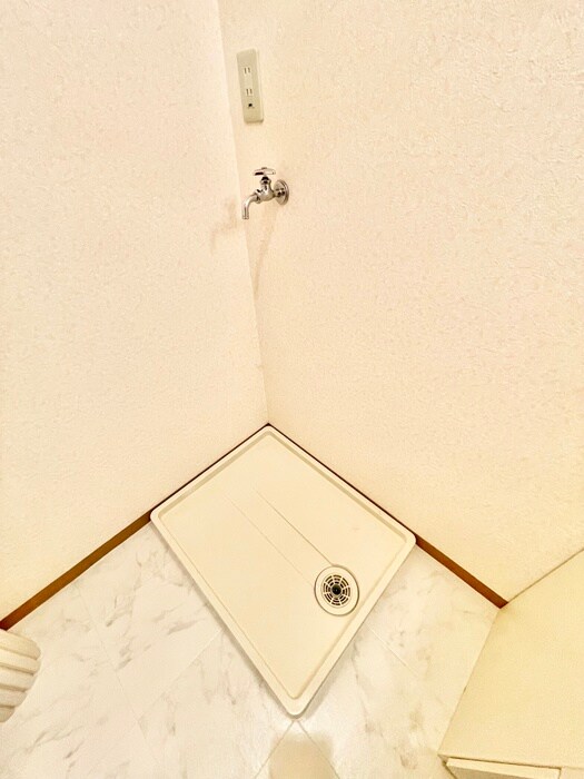 物件内観写真19　(洗濯機置場)