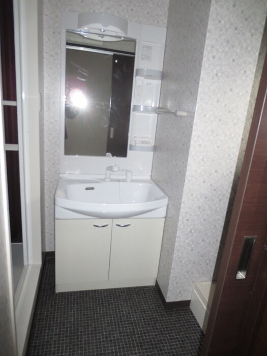 物件内観写真8　(洗面)