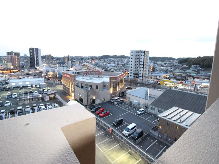 物件内観写真13　(室内からの展望)