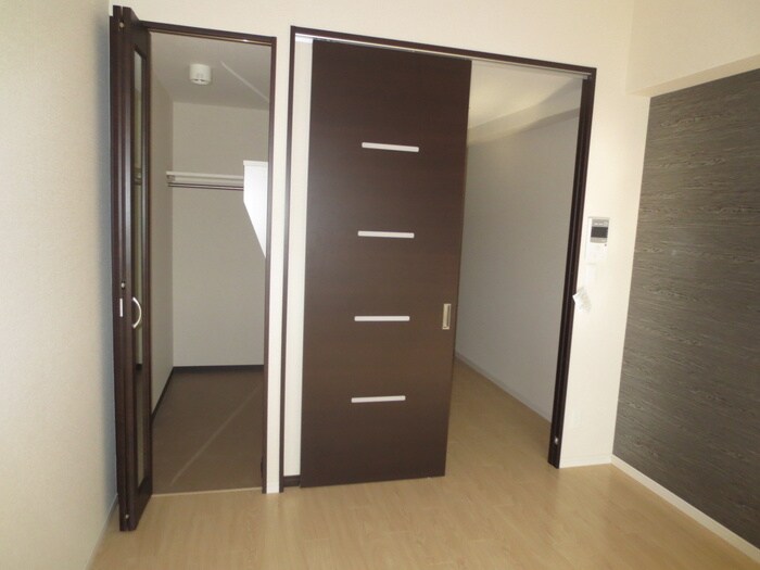 物件内観写真13　(収納)