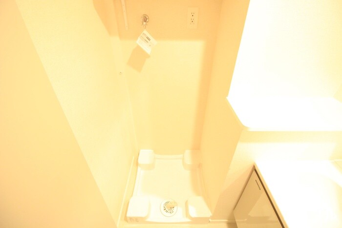 物件内観写真13　(洗濯機置場)