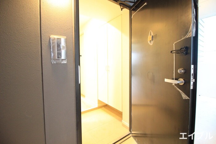 物件内観写真15　(玄関)