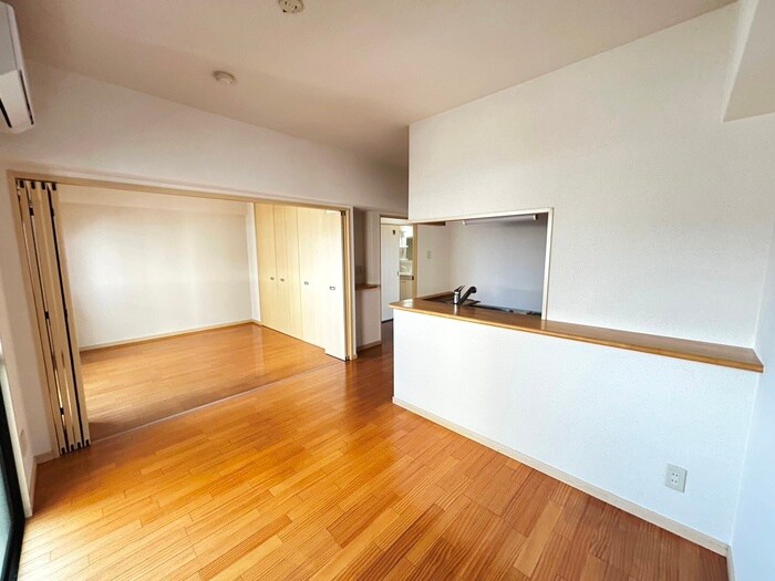 物件内観写真6　(居室)