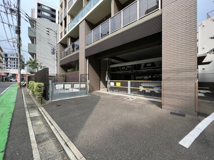 物件外観写真5　(駐車場)