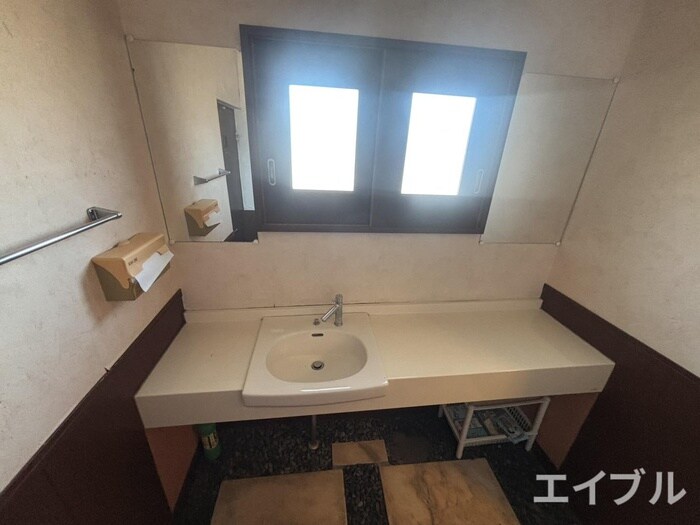 物件内観写真8　(洗面)