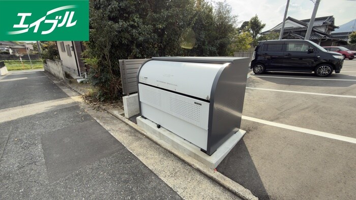 物件外観写真4　(建物設備)