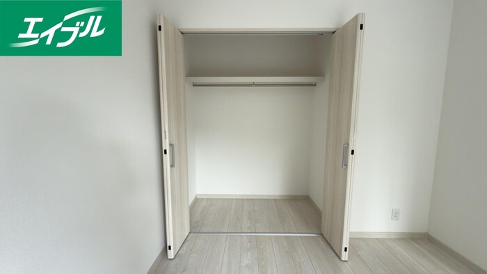 物件内観写真13　(収納)