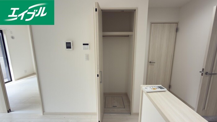 物件内観写真22　(収納)