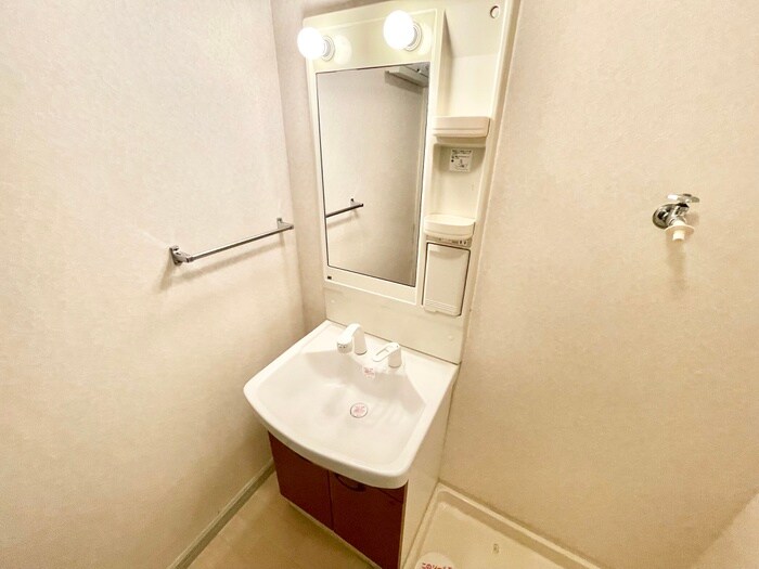 物件内観写真8　(洗面)