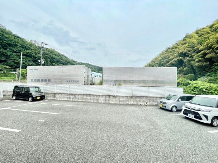 物件内観写真13　(室内からの展望)