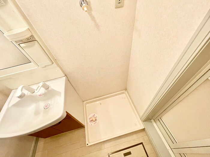 物件内観写真14　(洗濯機置場)