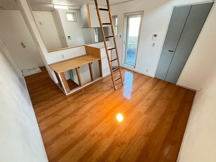 物件内観写真3　(居室)