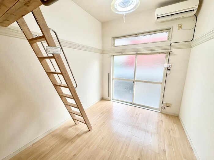 物件内観写真5　(居室)