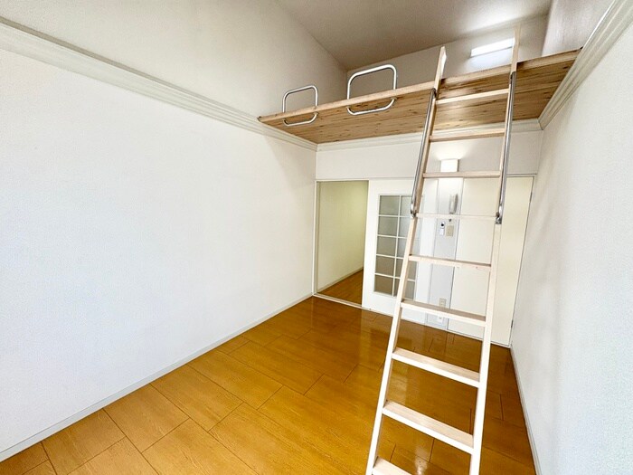 物件内観写真6　(居室)