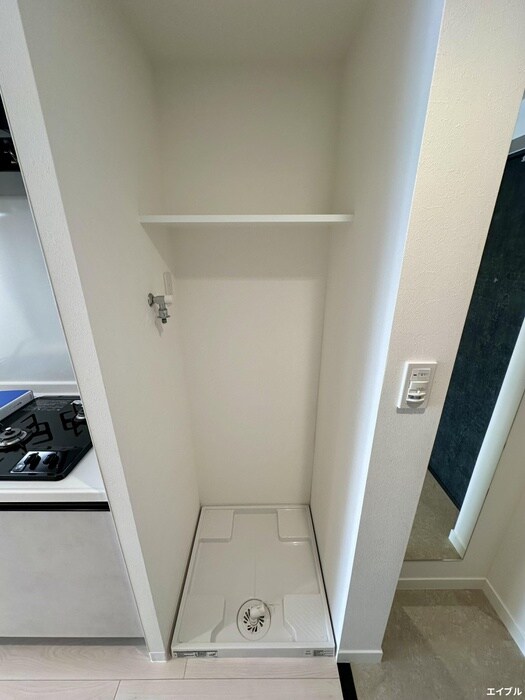 物件内観写真15　(洗濯機置場)