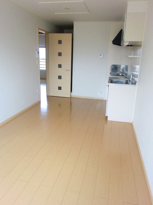 物件内観写真4　(居室)