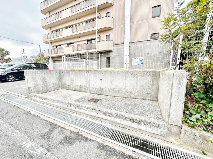 物件外観写真3　(建物設備)